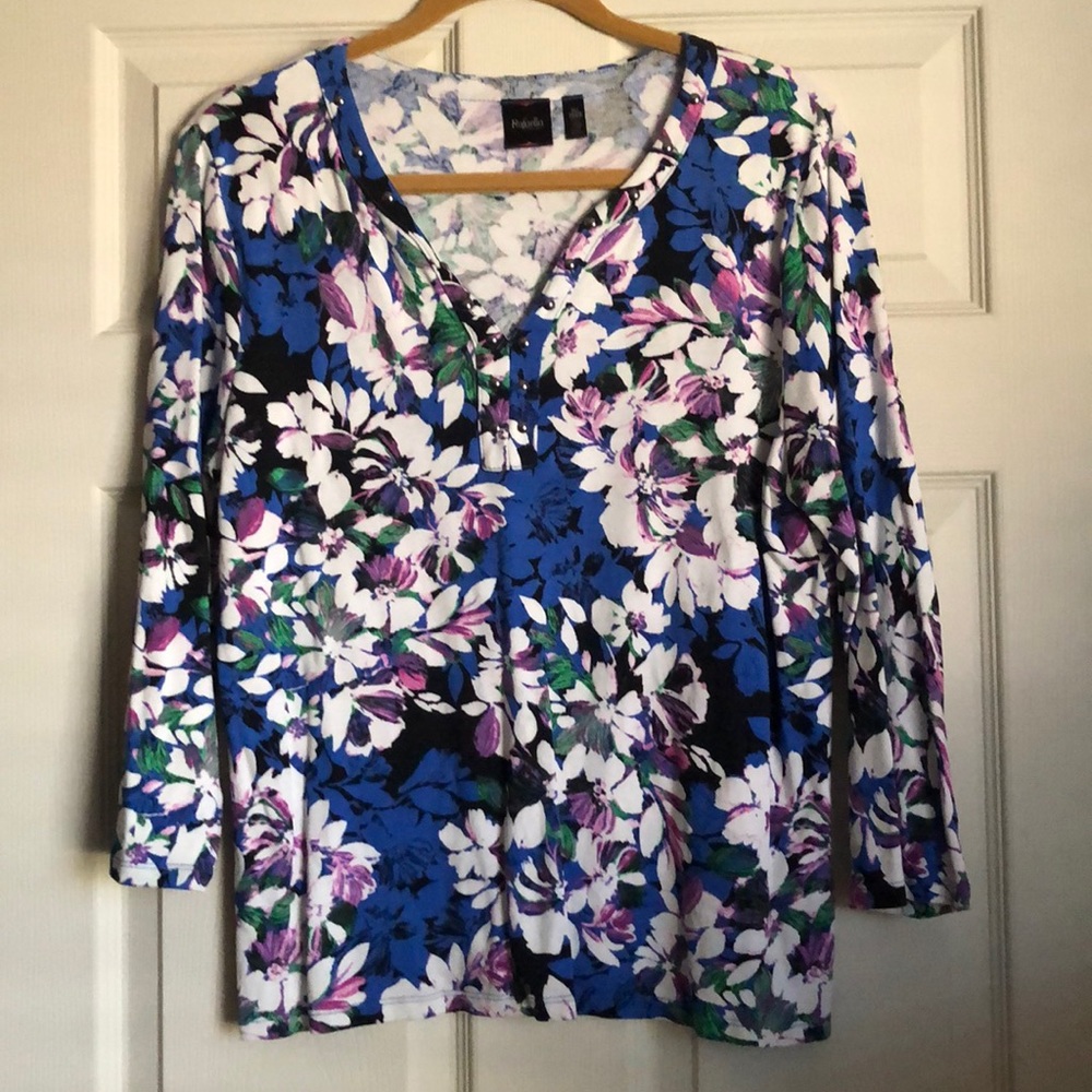 Multi color top